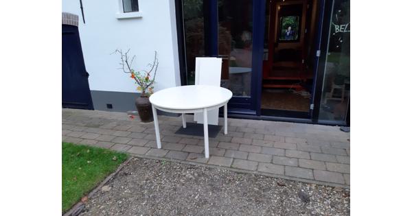 Ronde en ovale eettafel
