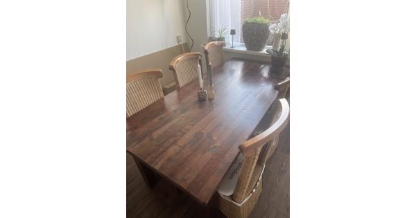 Eethoek met 6 stoelen 