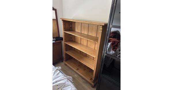 Houten boekenkast