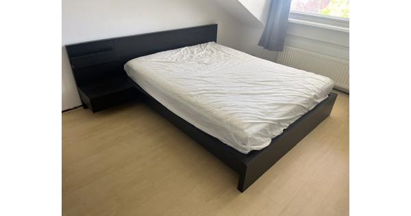 Bed 160 x 200  incl matras