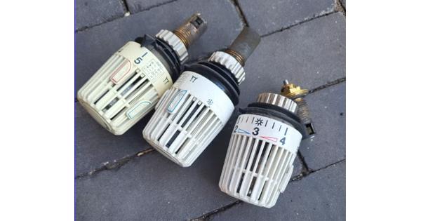 Gezocht  thermostaatknoppen
