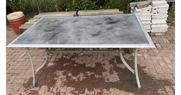 Tuintafel 1,6x0,9x0,71 aluminium betonlook