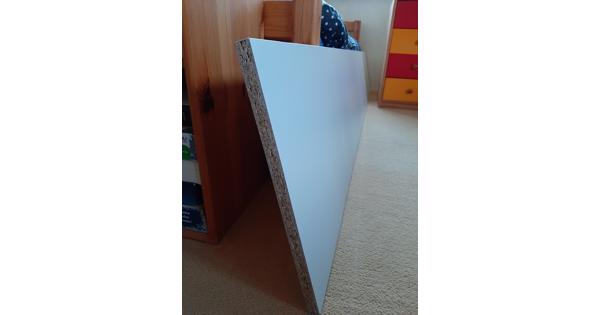 Plank / meubelpaneel: spaanplaat, wit gelamineerd