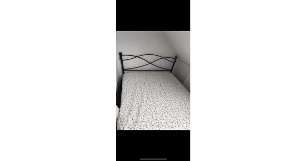 Antractiet bed frame 140 x 200