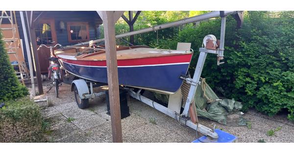Schakel open zeilboot