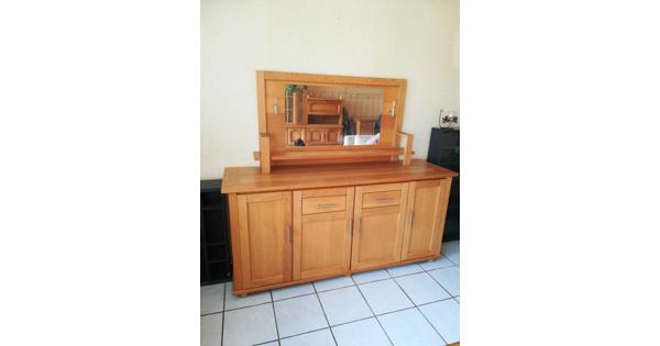 Dressoir met spiegel