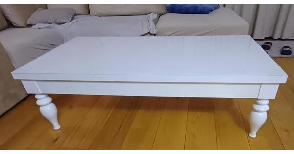 Nette salon tafel en eettafel met 6 bijpassende luxe stoelen