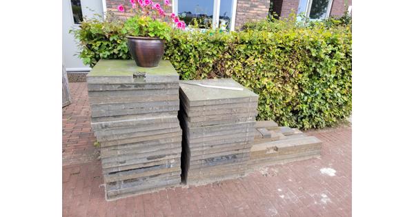 Donkergrijze beton tegels 60x60