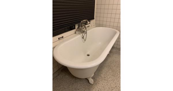 Bad op pootjes - Ouderwetse badkuip