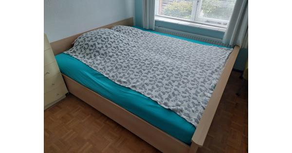 Tweepersoonsbed