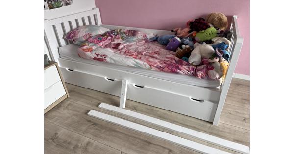 (Kinder) bed