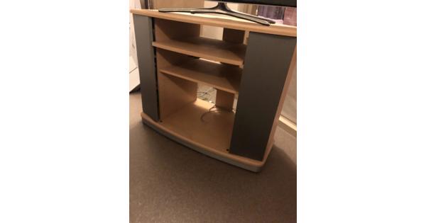 Kast voor de tv