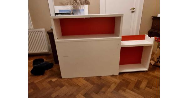 Kast voor aan hoofd bed
