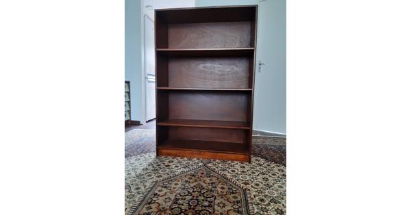 Eikenhouten boekenkast