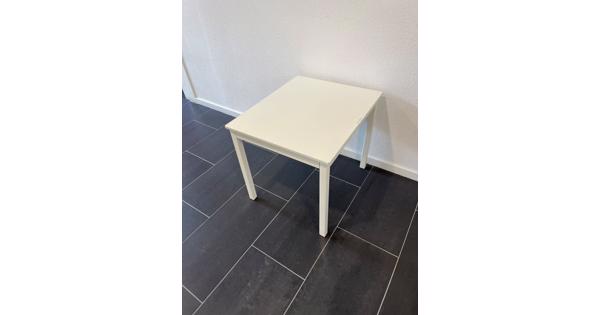 Bijzettafeltje