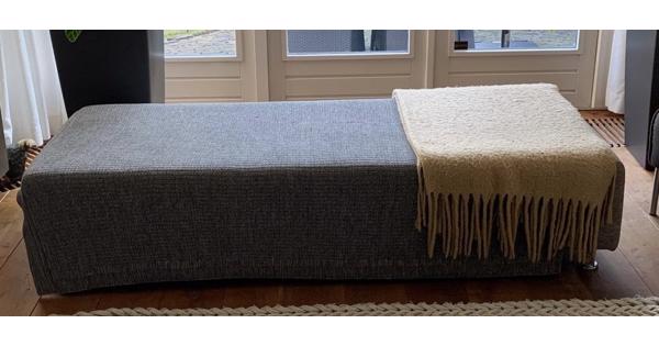 goed uitziende hocker