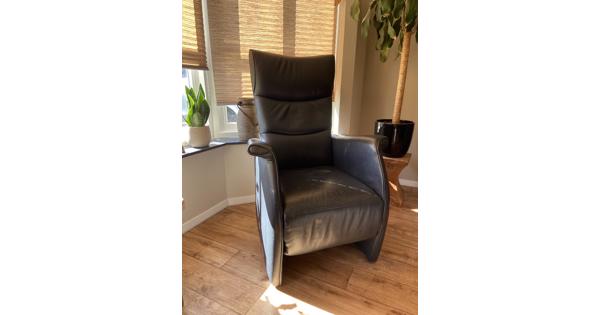 2-zits bank en elektrisch verstelbare fauteuil, donkerblauw