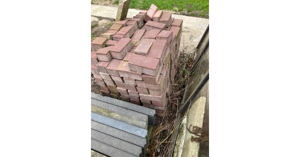 rode beton klinkers