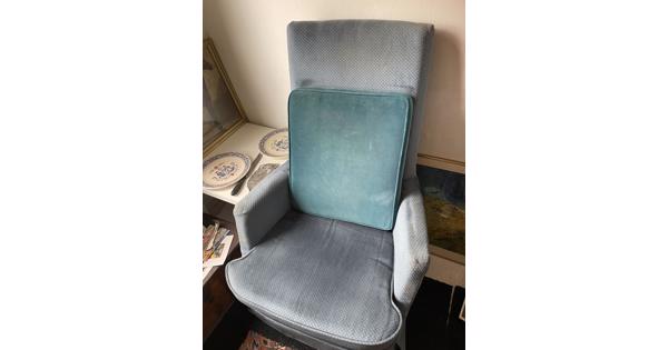 designstoel stof blauw hoge rugleuning