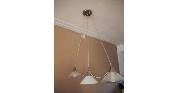 Hanglamp voor boven de eettafel of een bureau.
