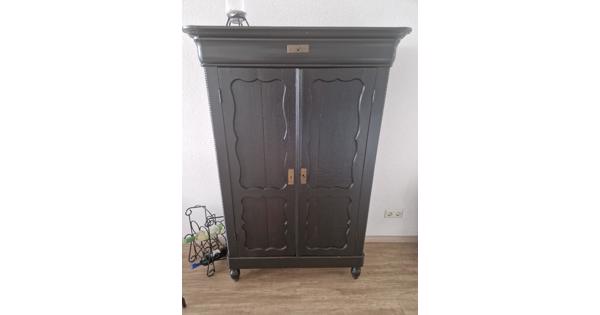 Mooie oude kast