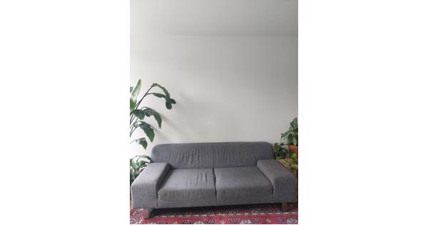 2 zits grijze bank