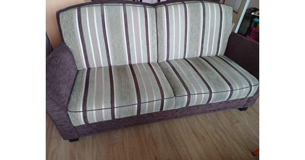 Super relaxte bank aangeboden