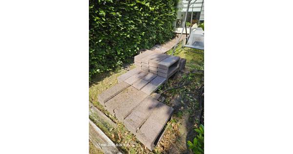 Bruinrode borderelementen gasbeton