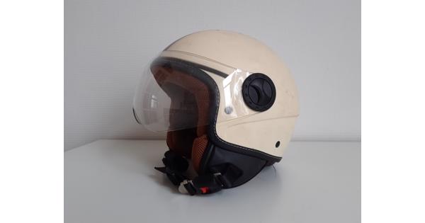 Helm voor brommer of scooter