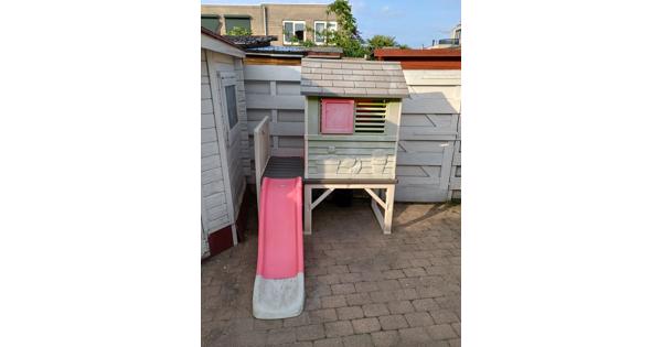 Speelhuisje