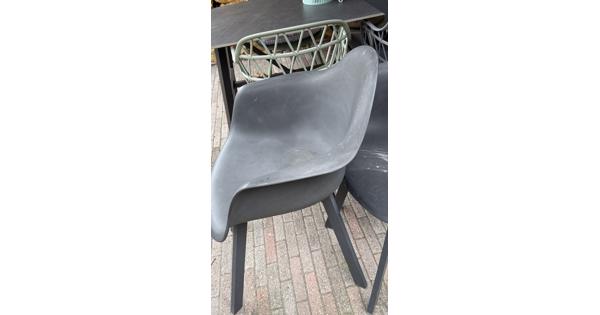 4 terras stoelen