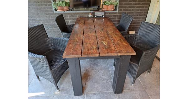 Tuintafel en 4 stoelen