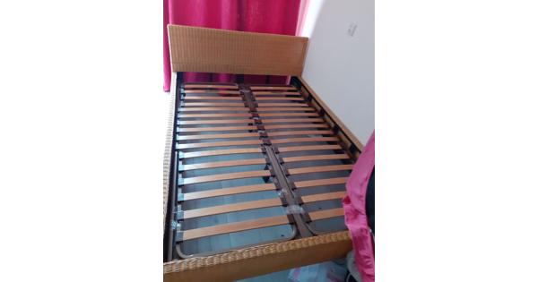 Rotan Bed 140x200  22 mei ophalen.