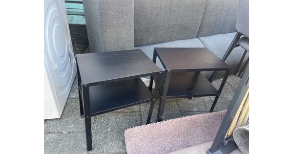 2x nachtkastje