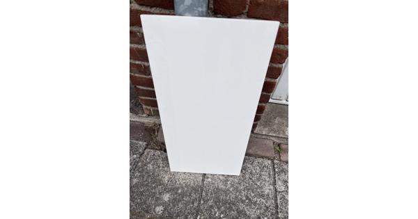 12 witte hoogglans tegels 60 x 30 cm