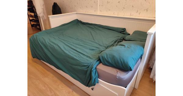 Hemnes ikea uitschuifbed