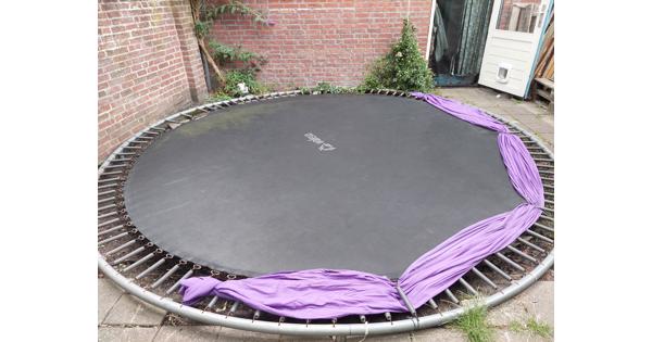 Trampoline 4x5 mtr