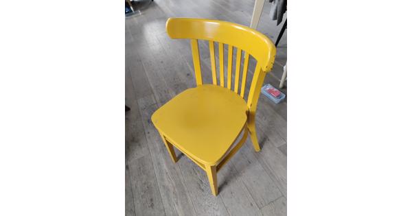 Gele stoel voor eettafel 