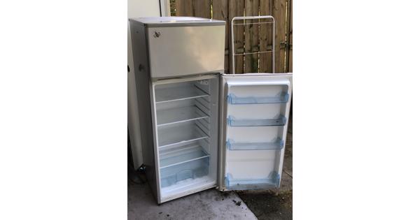 FIJNE KOELKAST, VOOR 14 JULI OPHALEN in Amsterdam - Witgoed en