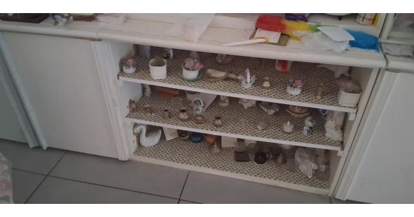 Gez gratis dressoir v iemand uit Den-haag liefst zuid