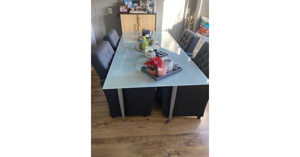 Mooie eettafel 