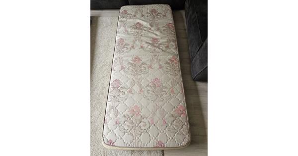 Net en schoon gebruikt matras
