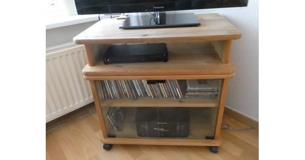 Meubel voor tv en radio