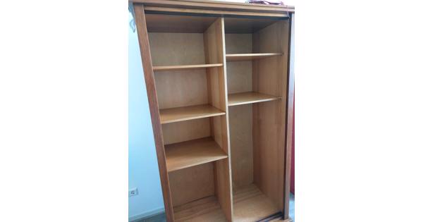 Open robuuste kast gratis ophalen 
