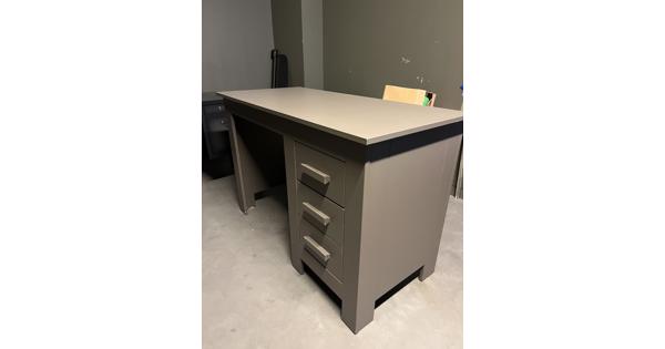 Houten bureau