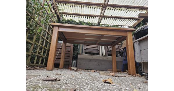 eettafel met 4 stoelen, massief eiken 85 x 145/195