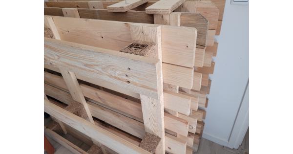 Pallet onderstel bed