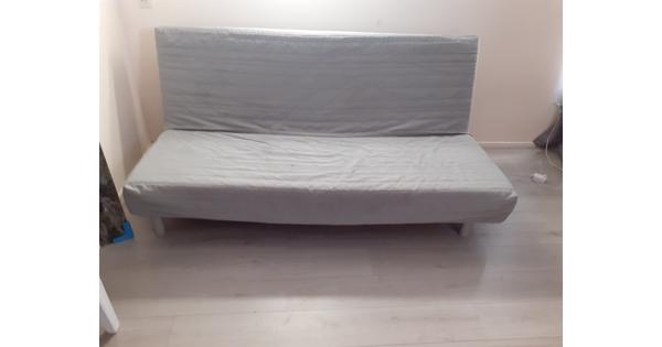 Licht grijs IKEA slaapbank/3 zits 140x200